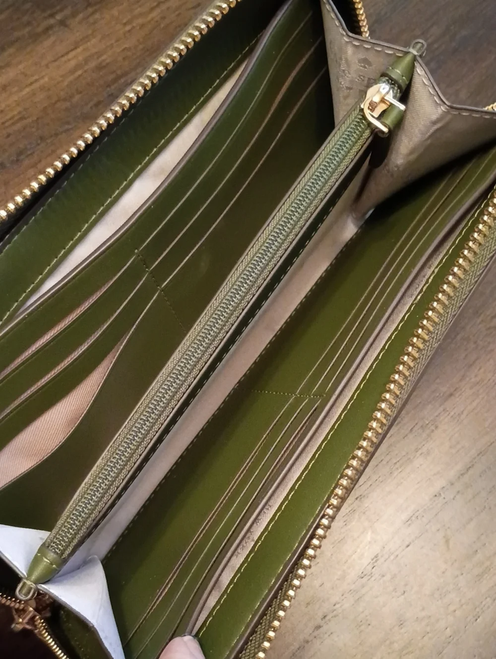 Kate spade floral zip around wallet